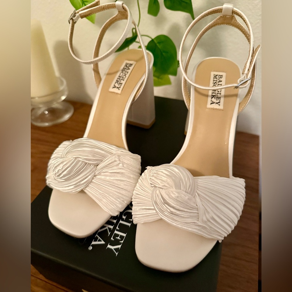 Badgley Mischka Dafne: White Satin Block Heel Sandal - Picture 4 of 5